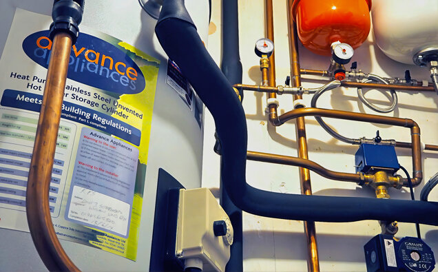 https://darchhotwater.com.au/uploads/2025/06/electric-hot-water-system-72670.jpg
