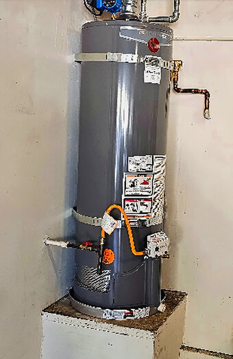 https://darchhotwater.com.au/uploads/2025/06/hot-water-95452.jpg