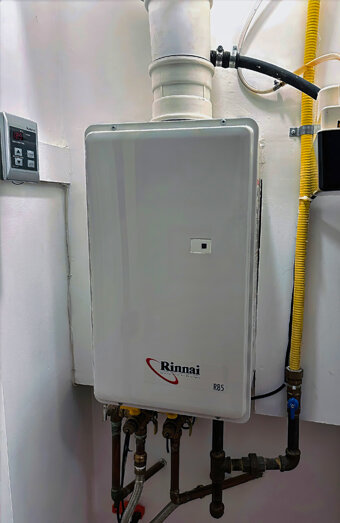 https://darchhotwater.com.au/uploads/2025/06/thermostatic-water-systems-17709.jpg